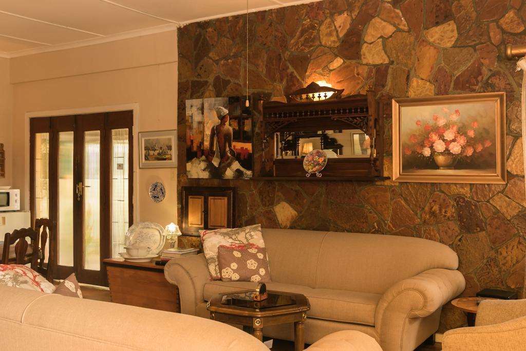 Beau & I Bed & Breakfast กราฟฟ์-เรเน็ต ภายนอก รูปภาพ
