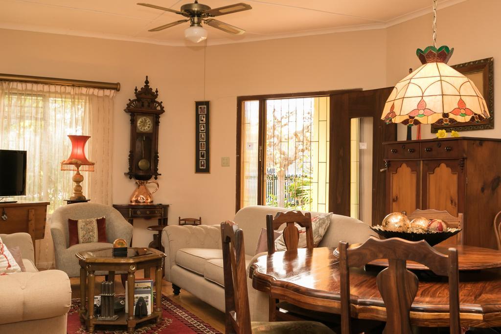 Beau & I Bed & Breakfast กราฟฟ์-เรเน็ต ภายนอก รูปภาพ